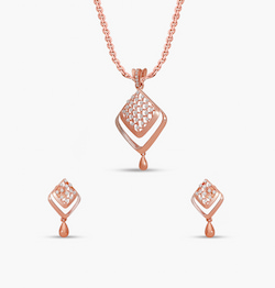 The Glossy Mesh Pendant Set